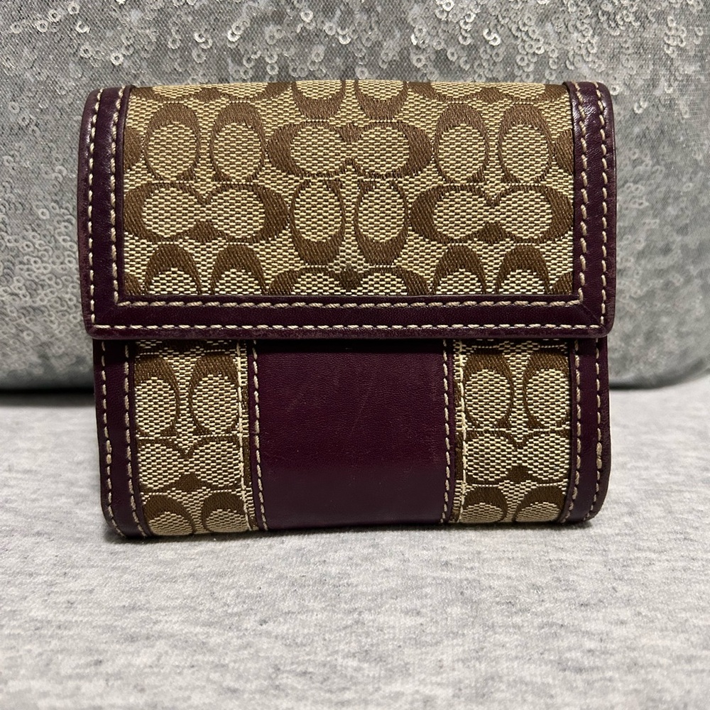 Coach Wallet - Burgundy Leather compact wallet with Monogram Design